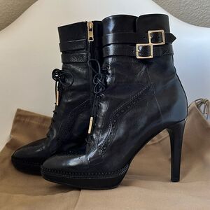 Burberry Brogue Manners 100 Platform Ankle Boots / Booties Size 38